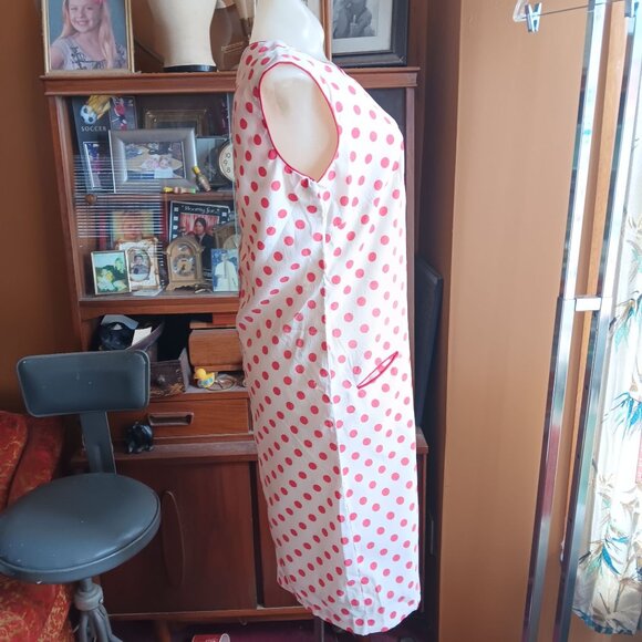 10 1OF1 Vintage 1960's Sleeveless Pink Polka Dot Shift Dress Piping Mod Party - Picture 4 of 7